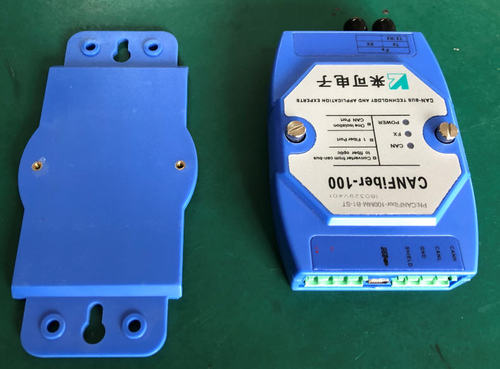 CAN光纤转换器35mm壁挂1